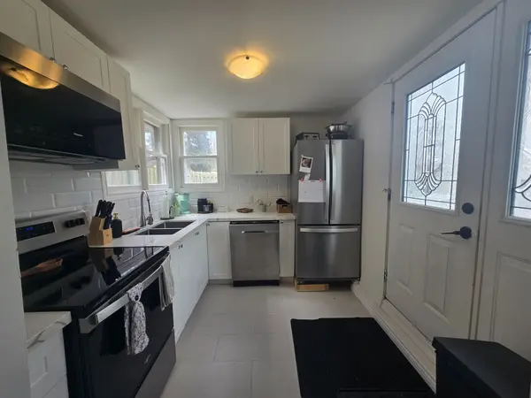 18 Ewing ST #3, Halton Hills, ON L7G 2P7