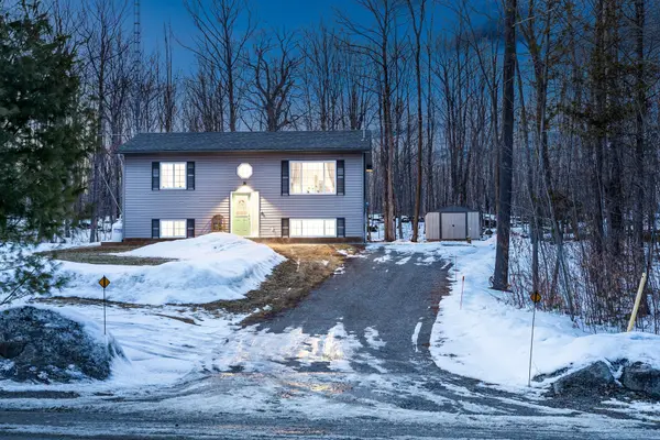 228 Stewart Gibson RD, Lanark Highlands, ON K0G 1K0