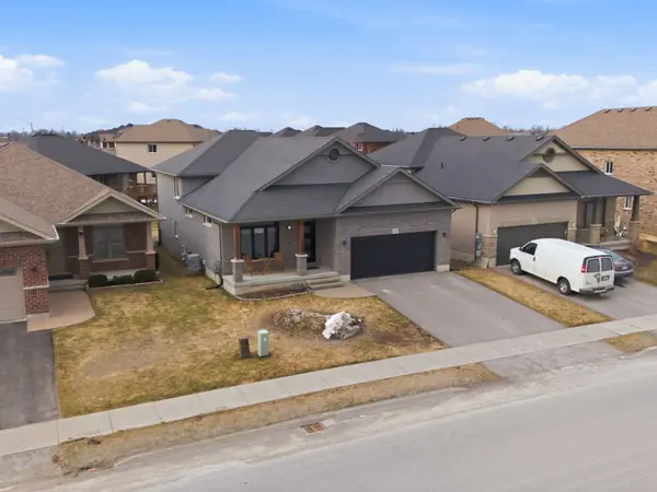 22 Kempton AVE, Belleville, ON K8N 0E9