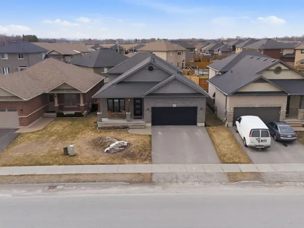 22 Kempton AVE, Belleville, ON K8N 0E9