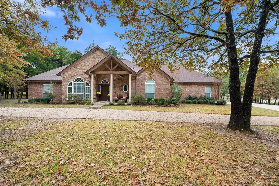 403 Arrowhead Point, Kerens, TX 75144