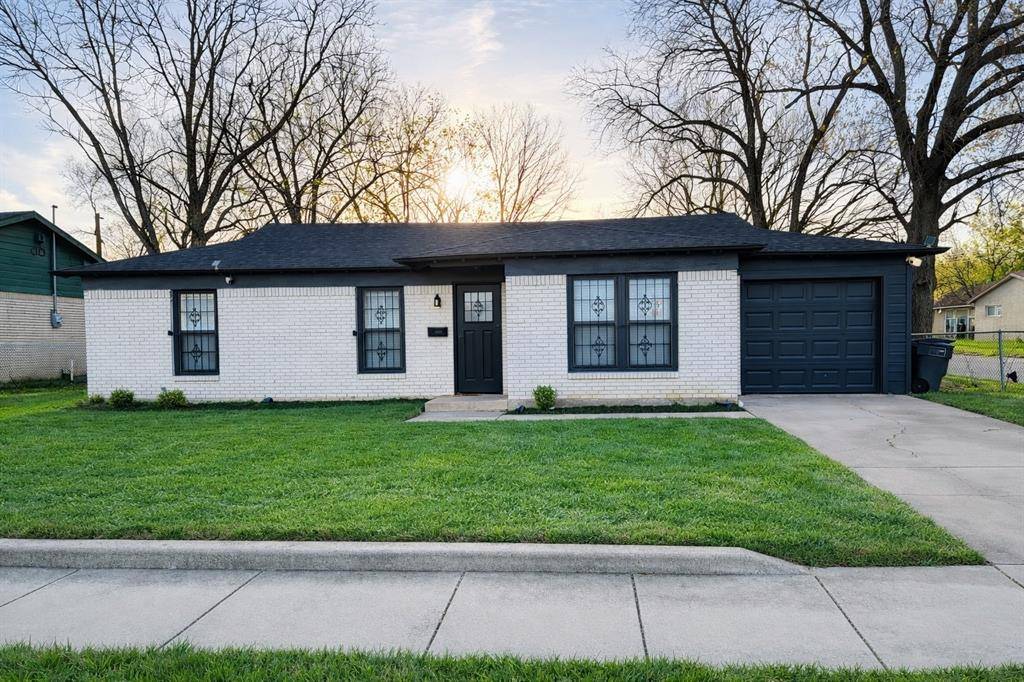 4200 Pate Drive, Fort Worth, TX 76119