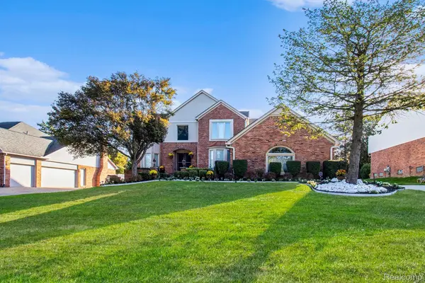 1941 Mapleridge RD, Rochester Hills, MI 48309