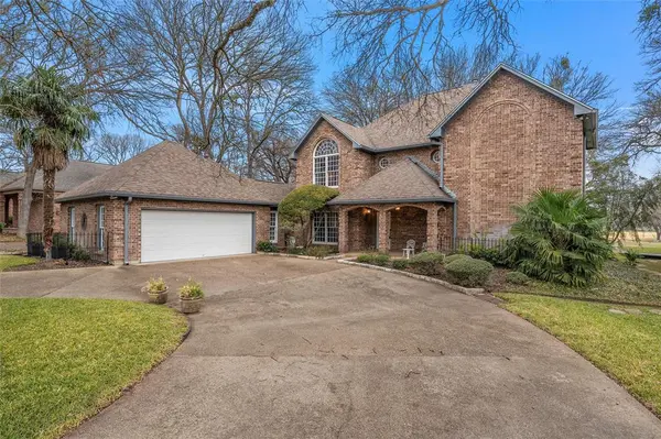 2113 Highland Drive, Salado, TX 76571