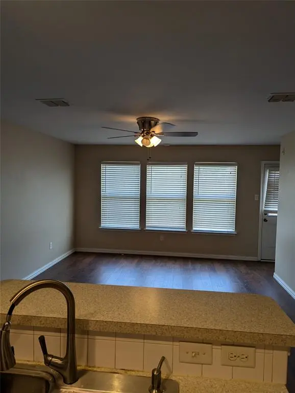 8820 Wagon Trail, Cross Roads, TX 76227