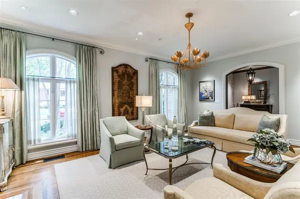 4438 Arcady Avenue, Highland Park, TX 75205