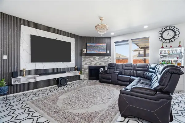 2337 Buelingo Lane, Fort Worth, TX 76131