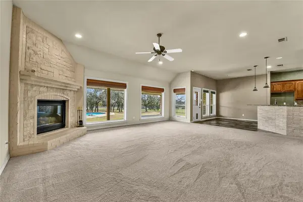 136 Arapahoe Ridge, Weatherford, TX 76087