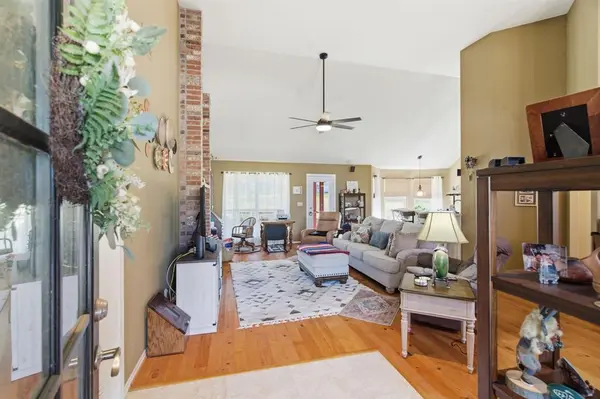 6511 Westover Drive, Granbury, TX 76049