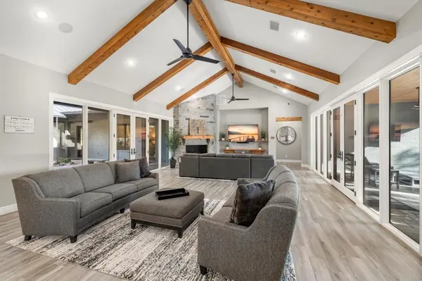 207 Sandpiper Drive, Mabank, TX 75156