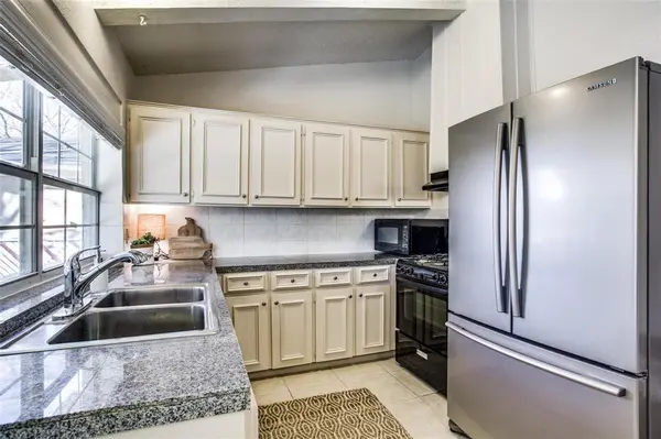 700 Kings Row, Denton, TX 76209