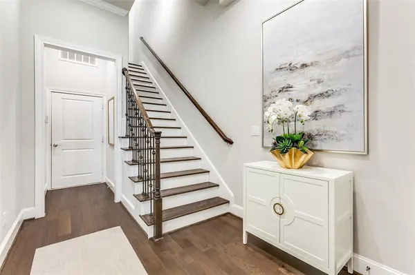 7333 Valley View Lane #502, Dallas, TX 75240