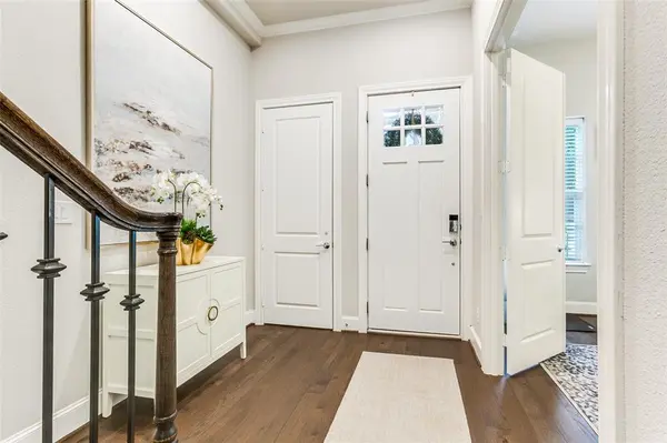 7333 Valley View Lane #502, Dallas, TX 75240