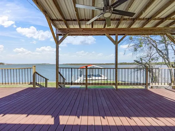 707 Marco Drive, Runaway Bay, TX 76426