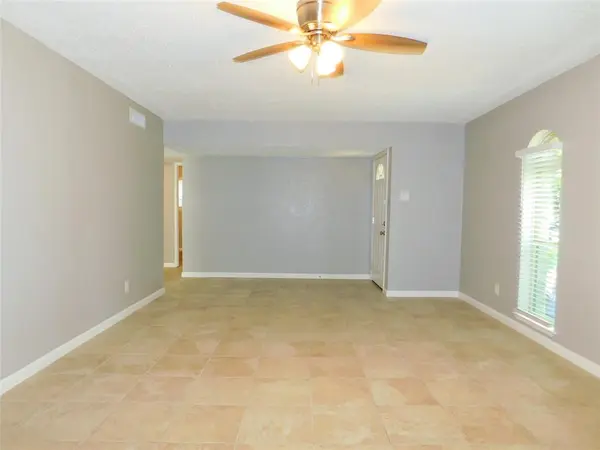 1108 Winterwood Drive, Lewisville, TX 75067