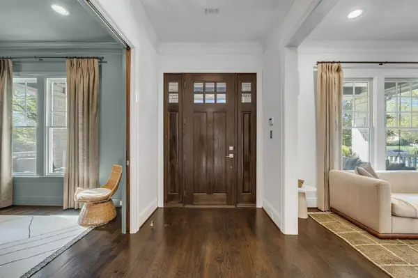 5943 Velasco Avenue, Dallas, TX 75206