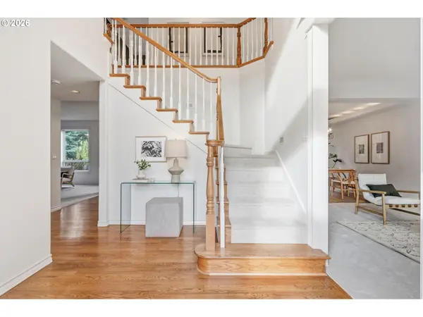 6725 SW SEAN MICHAEL PL, Portland, OR 97225