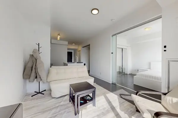 1080 Bay ST #1403, Toronto C01, ON M5S 0A5