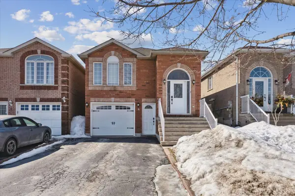 4 Smith ST, Bradford West Gwillimbury, ON L3Z 3C9