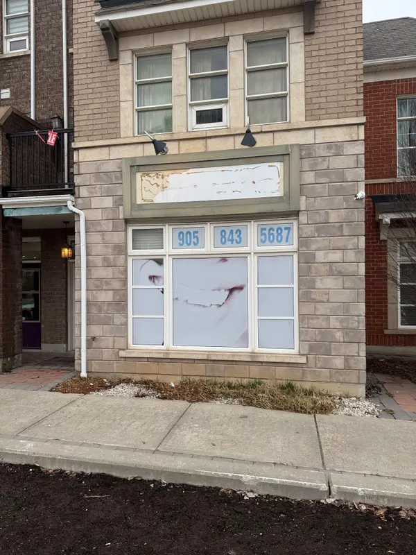 52 Commuter DR #2, Brampton, ON L7A 0R3