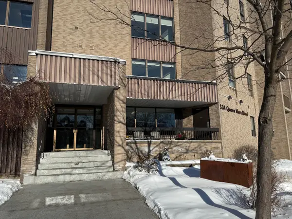 334 Queen Mary RD #206, Kingston, ON K7M 7E7
