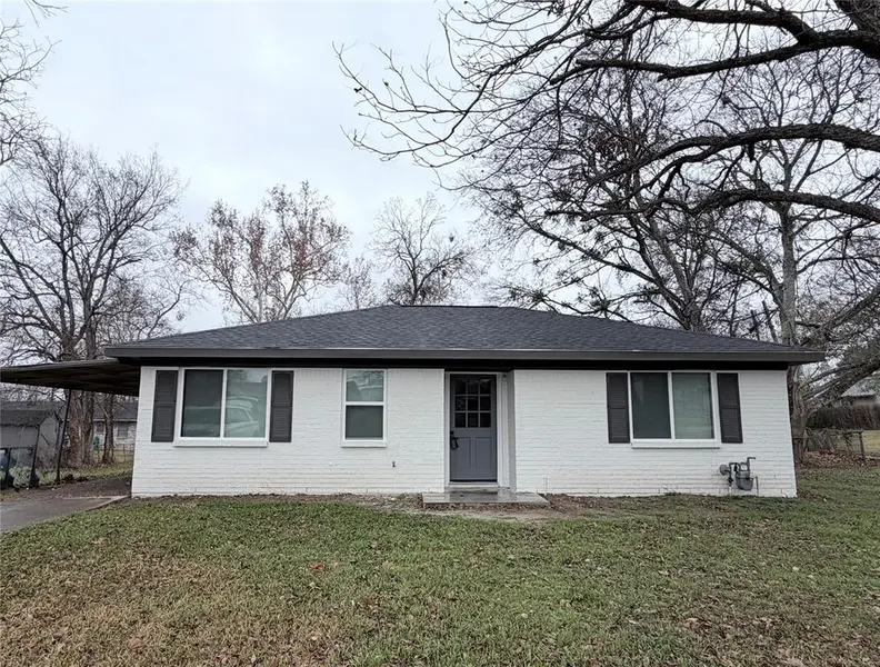 502 Willow Circle, Brenham, TX 77833