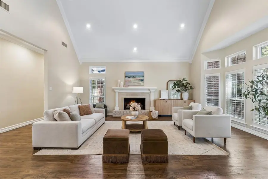 7207 Abrams Place Court, Dallas, TX 75231