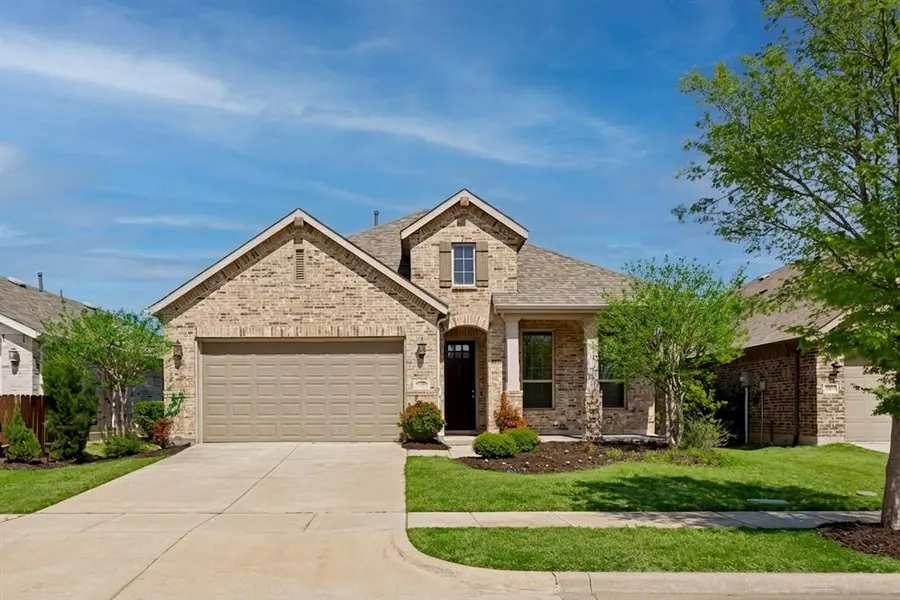 1921 Campground Way, Aubrey, TX 76227