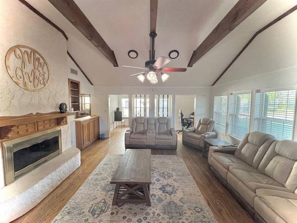 1109 Simpson Terrace, Bedford, TX 76021