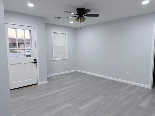 502 Willow Circle, Brenham, TX 77833