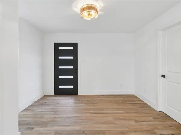 3027 Scenic Circle, Dallas, TX 75216