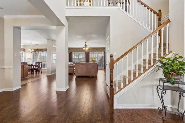 2710 Winterberry Drive, Rowlett, TX 75089