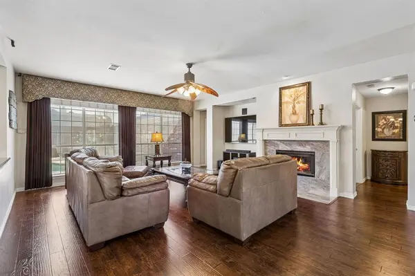 2710 Winterberry Drive, Rowlett, TX 75089