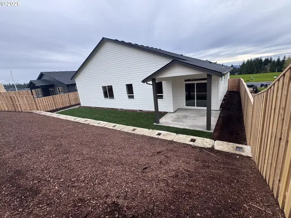 1570 NE Wiley LN #12, Estacada, OR 97023