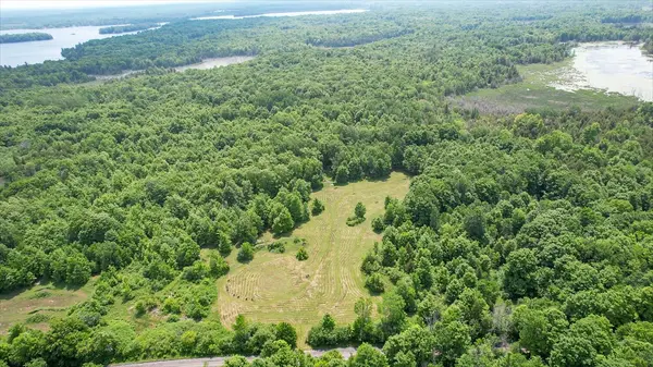 00 Otter Lake RD, Rideau Lakes, ON K0G 1L0