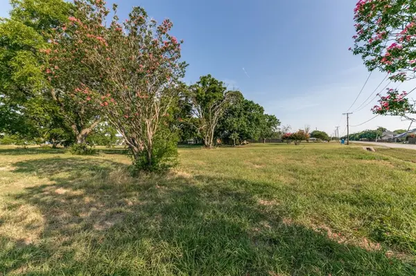 3917 Chiesa Road, Rowlett, TX 75088