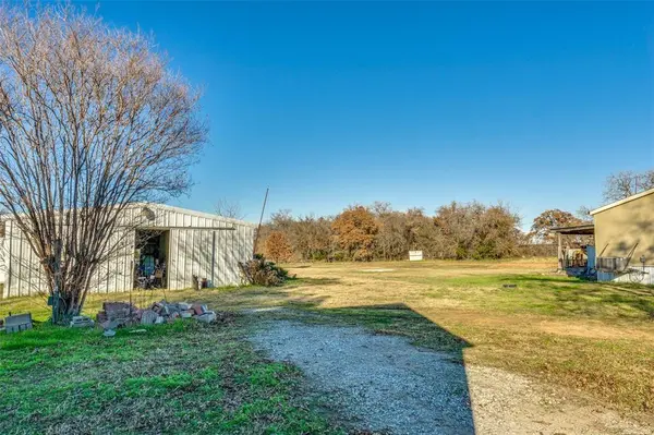 319 County Road 4868, Boyd, TX 76023