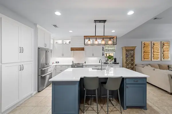 1003 Lone Ivory Trail, Arlington, TX 76005