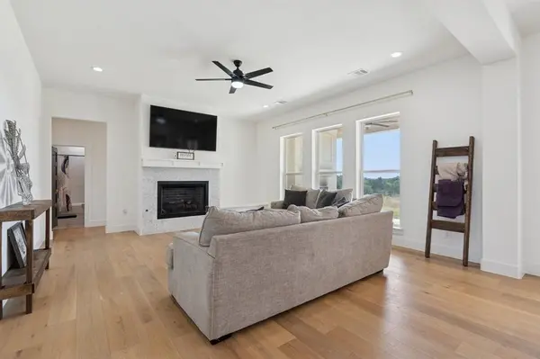 1208 Eagles Bluff Drive, Weatherford, TX 76087