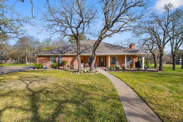 106 Mariah Drive, Weatherford, TX 76087