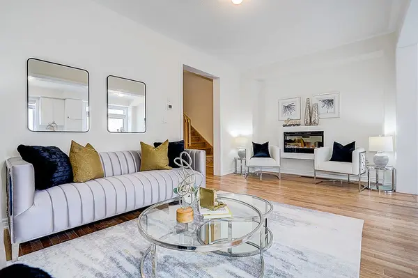 2865 Albatross WAY, Pickering, ON L1X 0P6