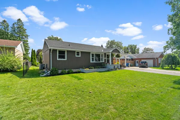 74 East William ST, Huron East, ON N0K 1W0