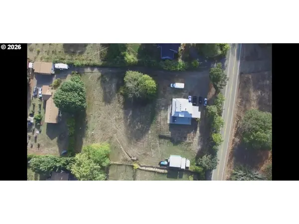 9060 AZALEA GLEN RD, Glendale, OR 97442