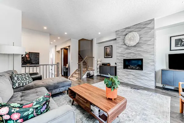 100 Burma Star RD SW, Calgary, AB T3E 7Y4