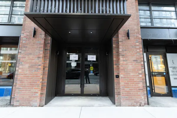 180 Front ST E #3007, Toronto C08, ON M5A 0A9