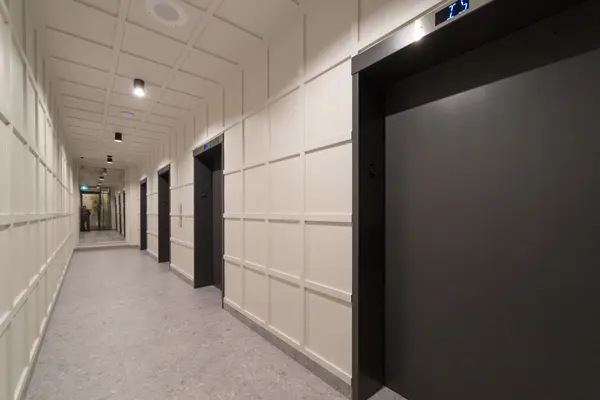 180 Front ST E #3007, Toronto C08, ON M5A 0A9