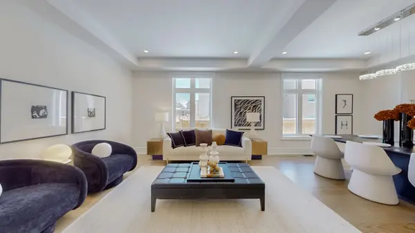 21 Fair Winds LN, East Gwillimbury, ON L9N 0V5