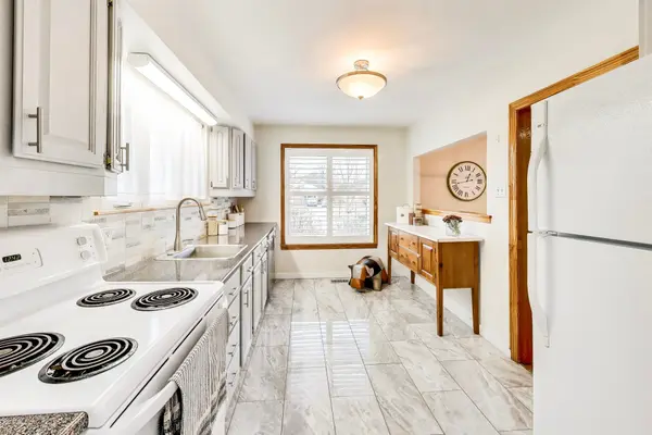 214 Riverplace CRES, Milton, ON L9T 1W5