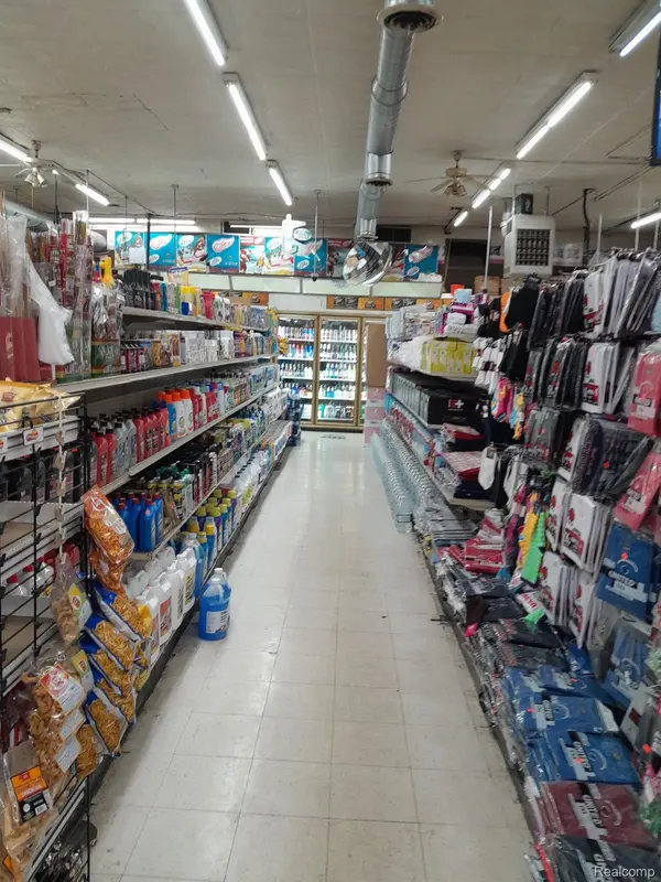 13016 MACK AVE, Detroit, MI 48215