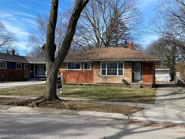 1723 CRESTHILL AVENUE, Royal Oak, MI 48073